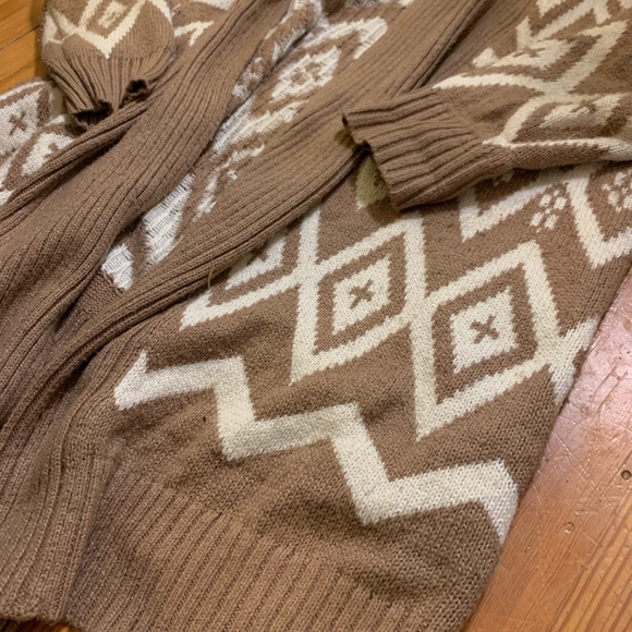 Sweater - Picture 3 of 5